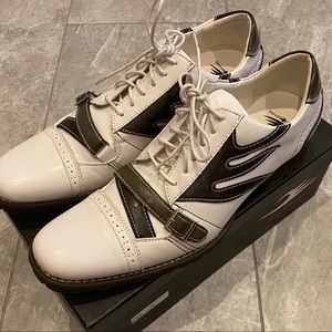 Dragon Beard Shoes, 11/44